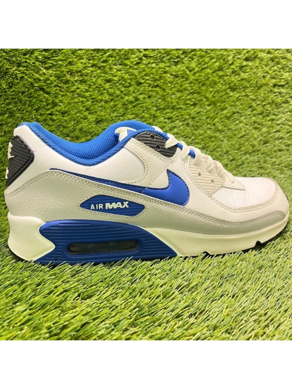 Nike Air Max 90 Mens Size 10 White Blue Athletic Leather Walking Shoes Sneakers